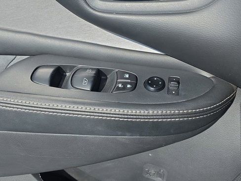 Used 2022 Nissan Murano SV w/ SV Midnight Edition Package image 26