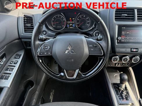 Used 2018 Mitsubishi Outlander Sport SE FWD image 14