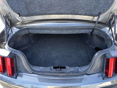 Used 2016 Ford Mustang Premium image 19