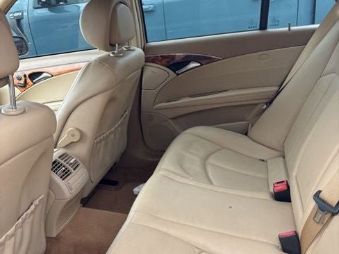 Used 2008 Mercedes-Benz E 350 4MATIC Sedan image 14