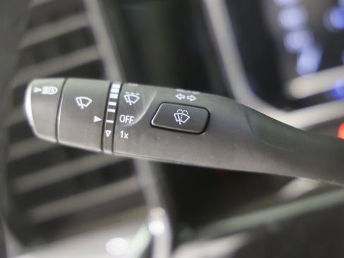 Used 2024 GMC Sierra 1500 SLE image 13