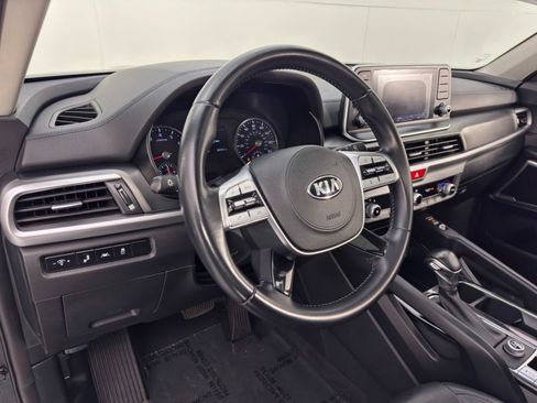 Used 2020 Kia Telluride S image 13