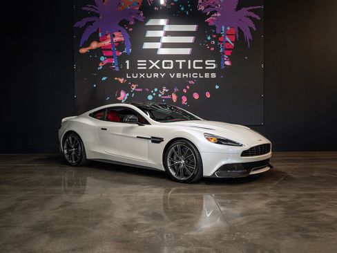 Used 2014 Aston Martin Vanquish Coupe RWD image 4
