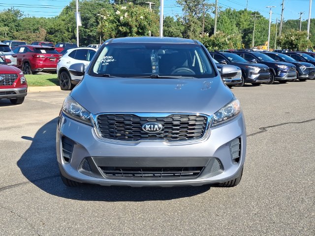 Used 2020 Kia Sorento FWD V6 image 2