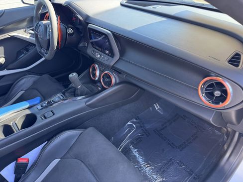 Certified 2021 Chevrolet Camaro SS RWD image 5