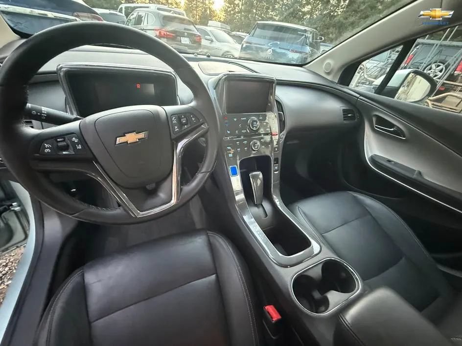 Used 2013 Chevrolet Volt Premium w/ Premium Trim Package FWD image 15