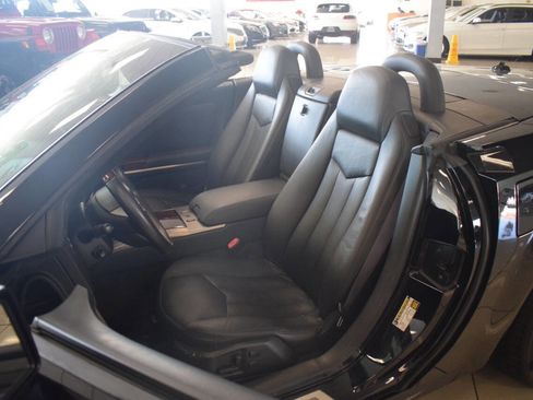 Used 2005 Cadillac XLR RWD image 77