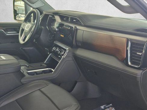Used 2025 GMC Sierra 2500 Denali w/ Denali Reserve Package image 22