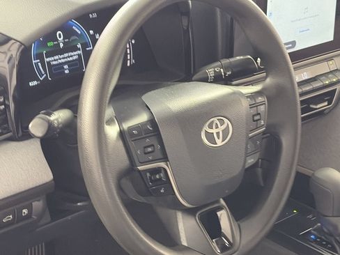Used 2026 Toyota Camry LE FWD image 13