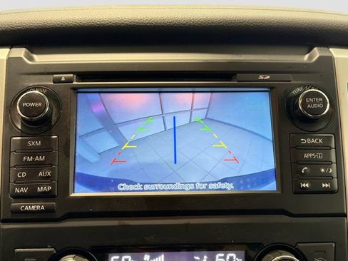 Used 2018 Nissan Titan SV w/ SV Convenience Package AWD/4WD image 12