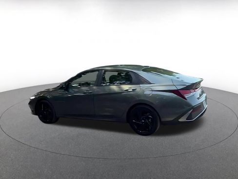 Used 2026 Hyundai Elantra Sport FWD image 12