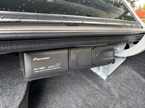 Used 1996 Lincoln Town Car Signature image 33