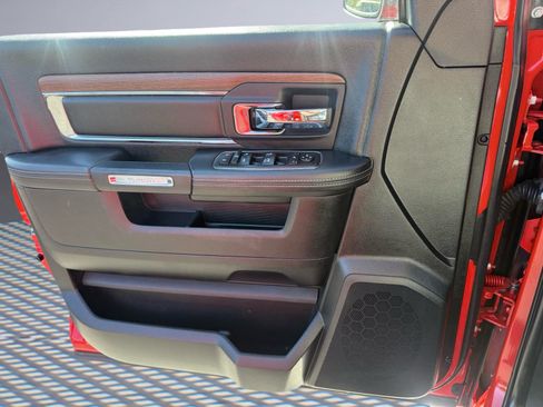 Used 2015 RAM 1500 Laramie w/ Convenience Group AWD/4WD image 19