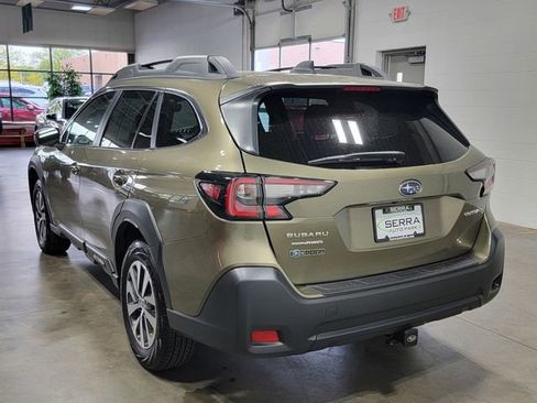 Certified 2025 Subaru Outback Premium w/ Popular Package #1A AWD/4WD image 7
