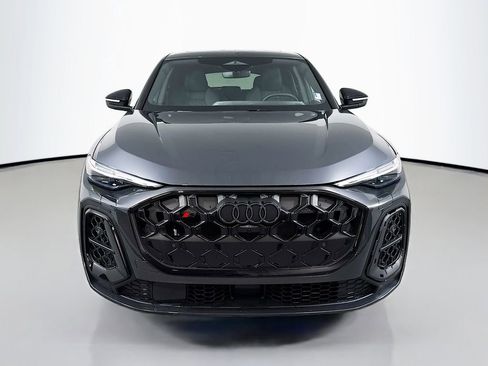 Used 2025 Audi SQ5 Prestige w/ Prestige Package AWD/4WD image 2