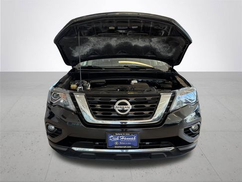 Used 2019 Nissan Pathfinder SL AWD/4WD image 4