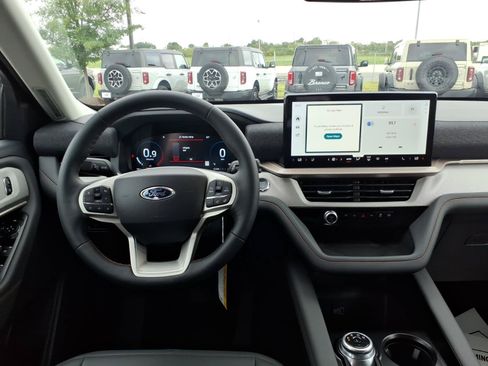 New 2026 Ford Explorer Active w/ Active Comfort Package RWD image 16