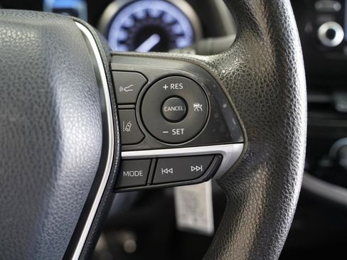 Used 2021 Toyota Camry LE image 16