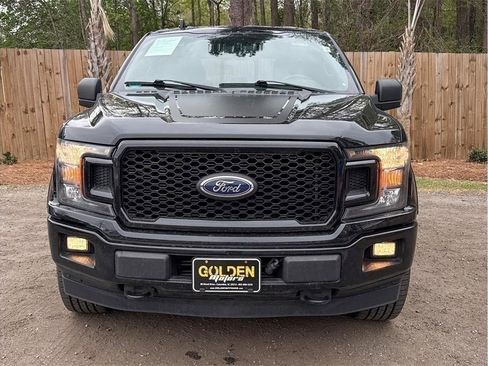 Used 2018 Ford F150 XLT w/ Equipment Group 302A Luxury AWD/4WD image 17