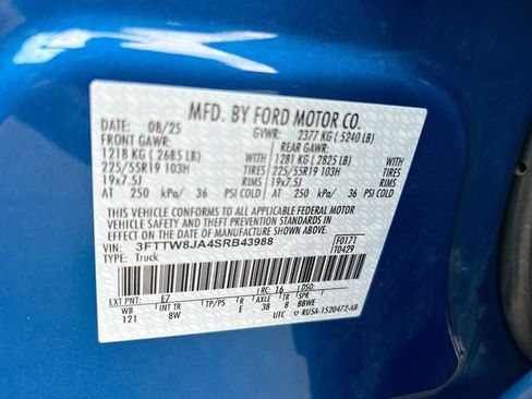 Certified 2025 Ford Maverick XLT w/ XLT Luxury Package AWD/4WD image 39