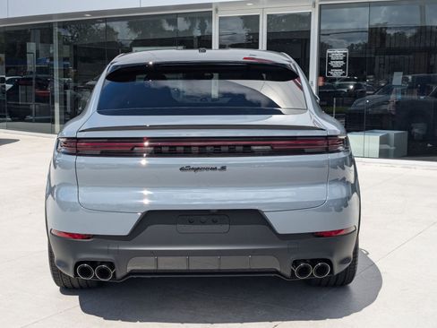 New 2025 Porsche Cayenne S AWD/4WD image 10
