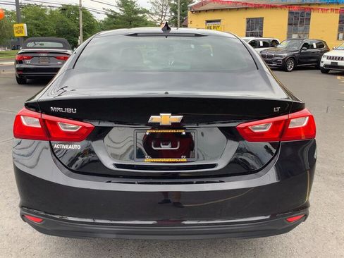 Used 2017 Chevrolet Malibu LT FWD image 6