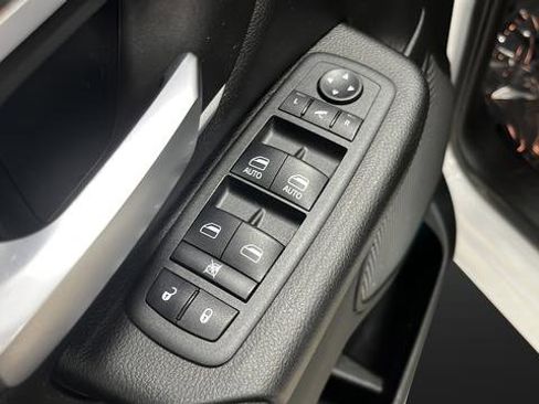 Used 2022 RAM 1500 Big Horn AWD/4WD image 20