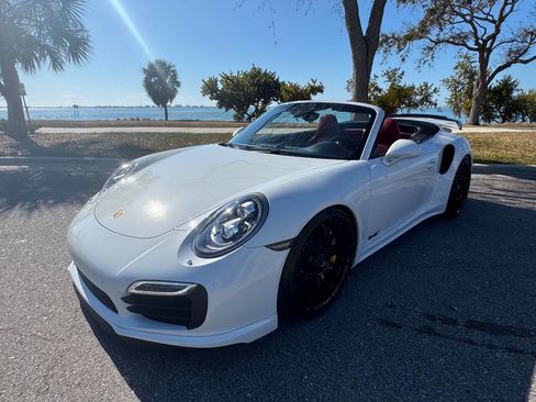 Used 2015 Porsche 911 Turbo S image 6