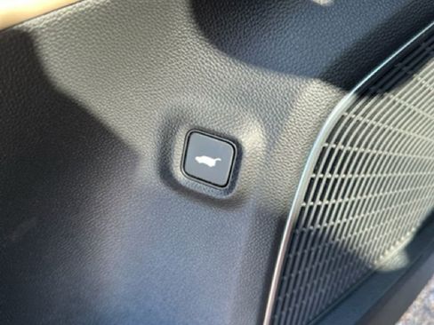 Used 2023 Acura MDX FWD w/ Technology Package image 24