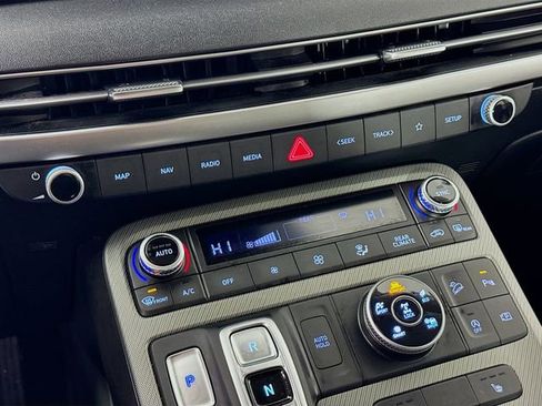 Used 2024 Hyundai Palisade SEL image 17