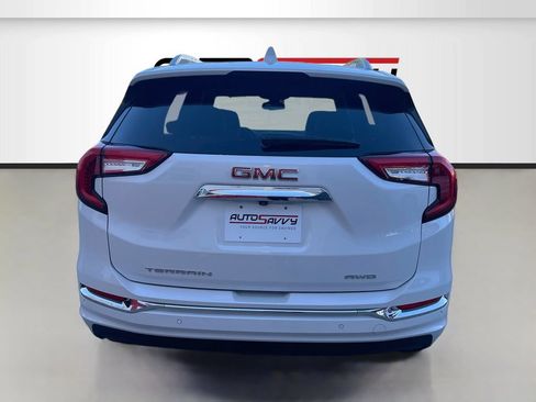 Used 2024 GMC Terrain Denali w/ Denali Premium Package AWD/4WD image 6