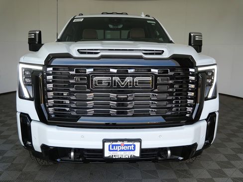 New 2026 GMC Sierra 3500 Denali Ultimate AWD/4WD image 8
