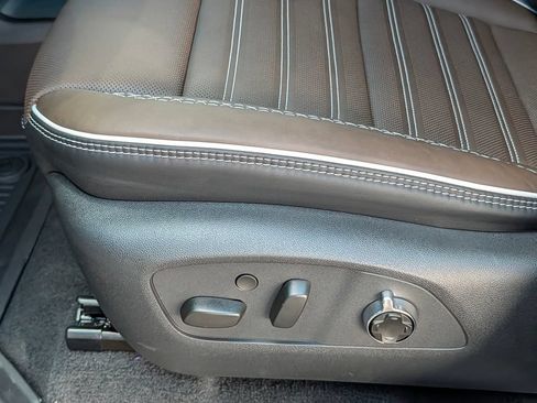New 2026 GMC Acadia Denali Ultimate w/ LPO, Floor Liner Package AWD/4WD image 23