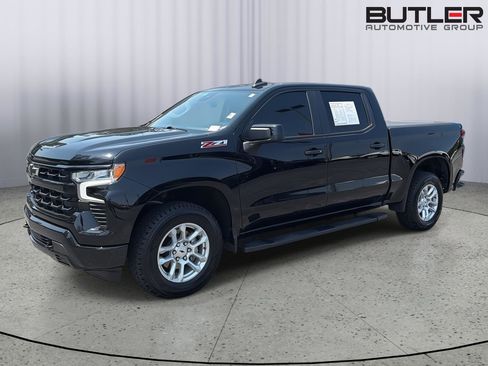 Used 2023 Chevrolet Silverado 1500 RST w/ Convenience Package II AWD/4WD image 1