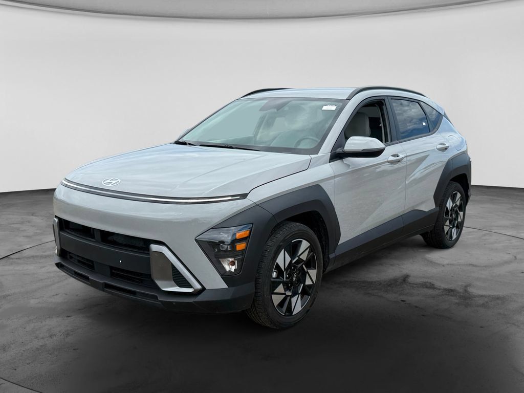 Used 2024 Hyundai Kona SEL FWD image 4