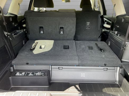 Used 2022 Subaru Ascent Premium image 25