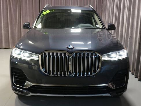 Used 2022 BMW X7 xDrive40i w/ Parking Assistance Package image 4
