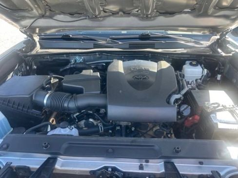 Used 2023 Toyota Tacoma TRD Off-Road w/ TRD Premium Off Road Package image 20