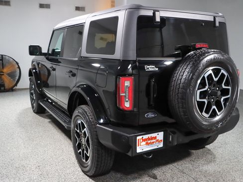 Used 2022 Ford Bronco Outer Banks AWD/4WD image 9