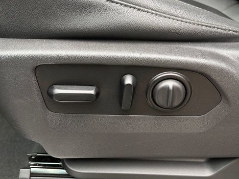 Used 2021 Chevrolet Silverado 1500 LT Trail Boss image 23