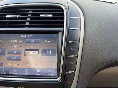 Used 2019 Lincoln Nautilus Reserve image 31