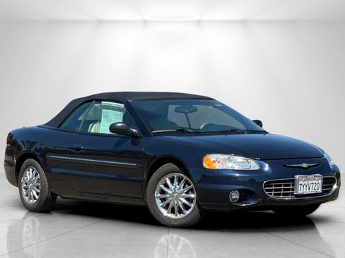 Used 2002 Chrysler Sebring Limited image 9