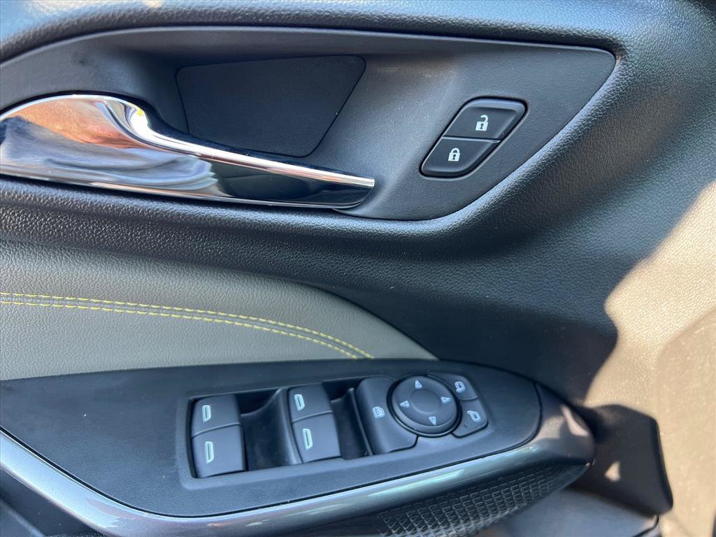 Used 2025 Chevrolet Trax ACTIV w/ Driver Confidence Package FWD image 17