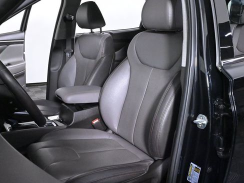 Used 2020 Hyundai Santa Fe Limited image 22