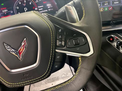 Used 2022 Chevrolet Corvette Stingray Premium Conv w/ Z51 Performance Package image 20