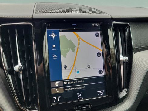 Used 2020 Volvo XC60 T5 R-Design image 18