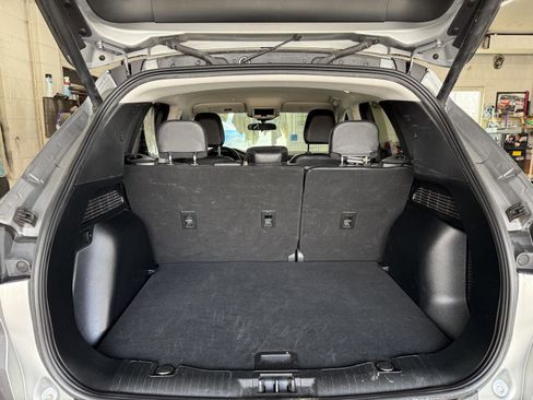 Used 2022 Ford Escape SEL FWD image 22