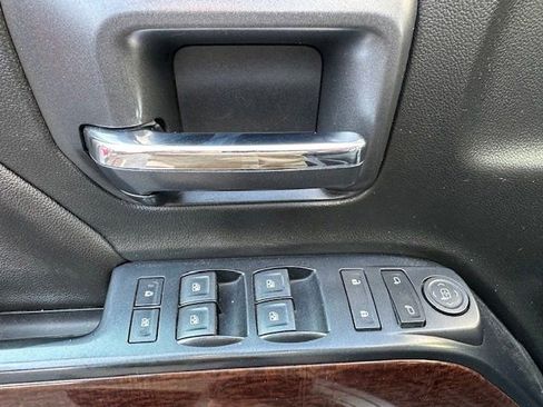 Used 2017 GMC Sierra 2500 SLE image 12