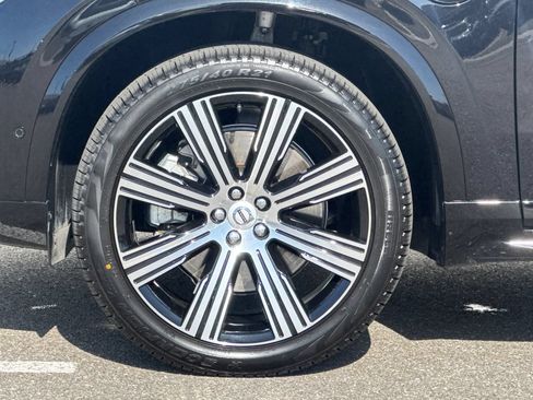 Used 2024 Volvo XC90 T8 Ultimate AWD/4WD image 34