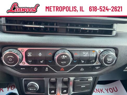 Used 2025 Jeep Wrangler Sport AWD/4WD image 25